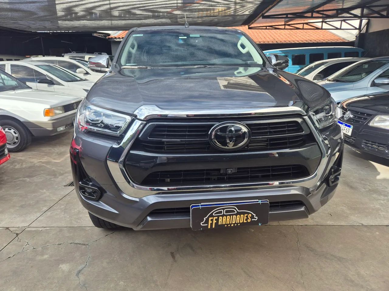 Hilux srx baixo km
