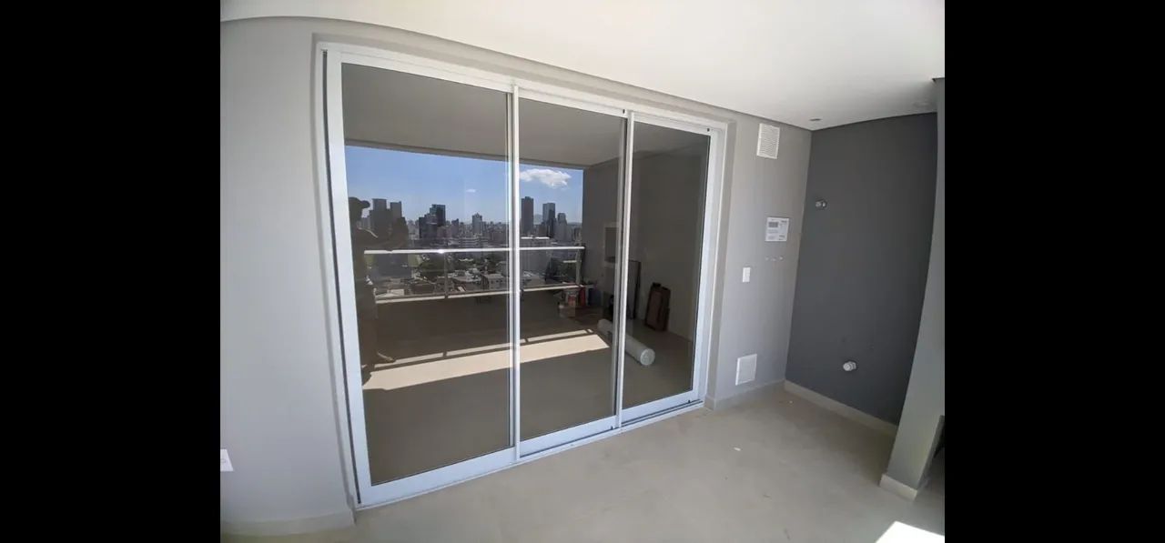 Portas de correr em alumínio branco, novas , 2 e 3 folhas. - Foto 4