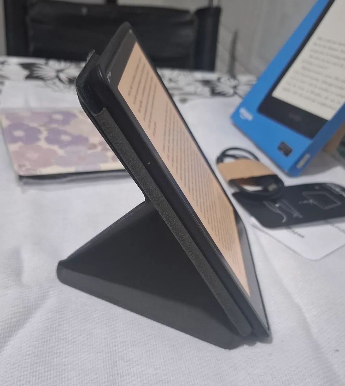 Kindle Paperwhite Signature Edition 11ª Geração - Estado de Novo