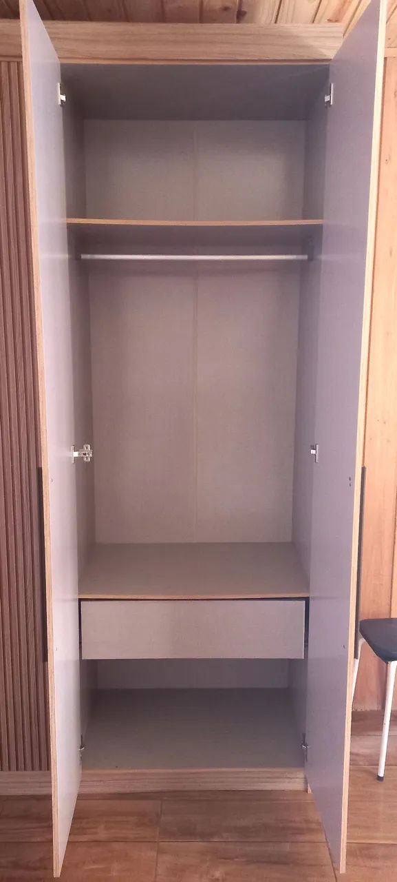 Guarda- roupa 7 portas.Unica vez montado. - Foto 2