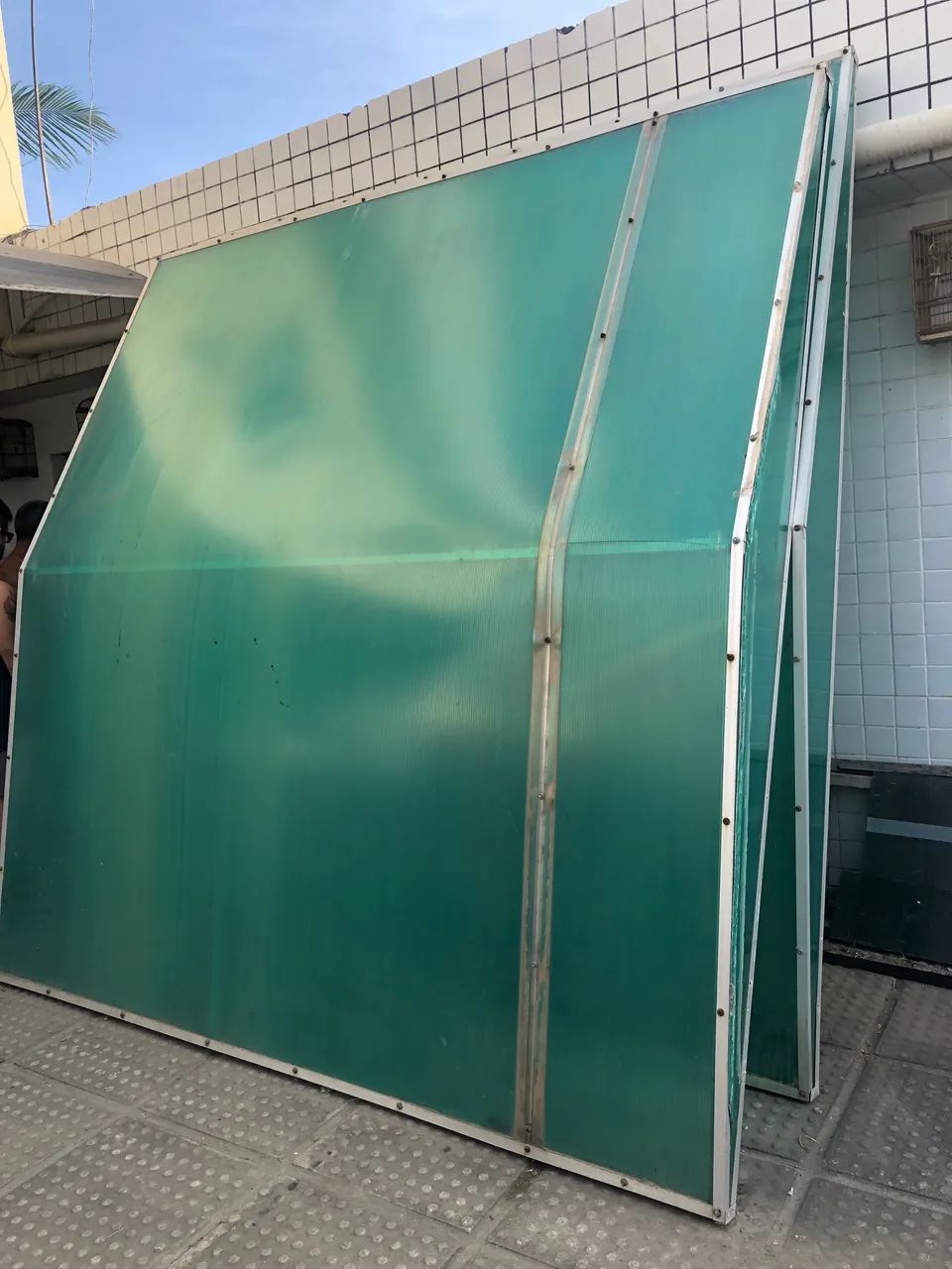 3 Toldos em alumínio grosso e policarbonato - Foto 2