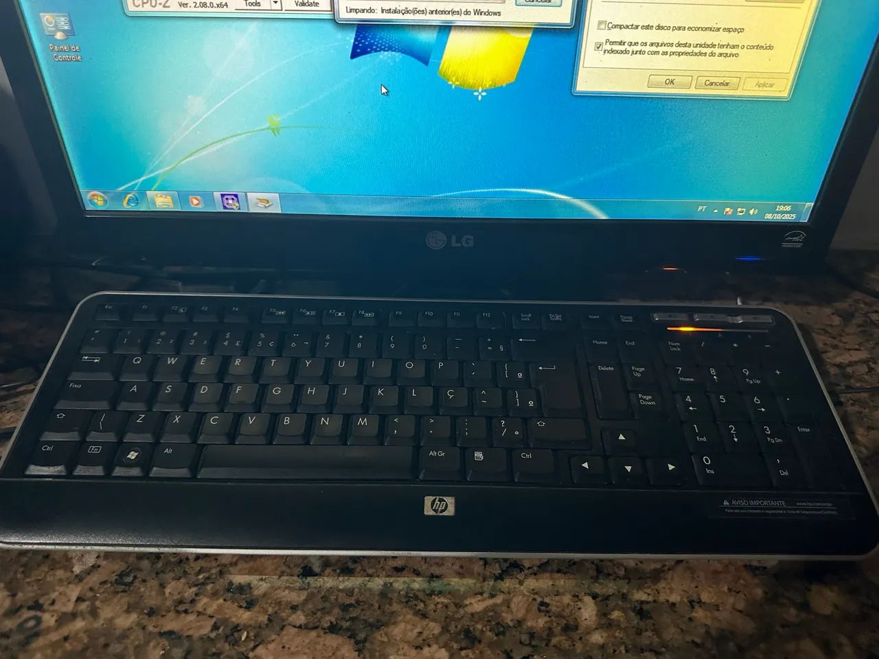 Computer64302745834626122