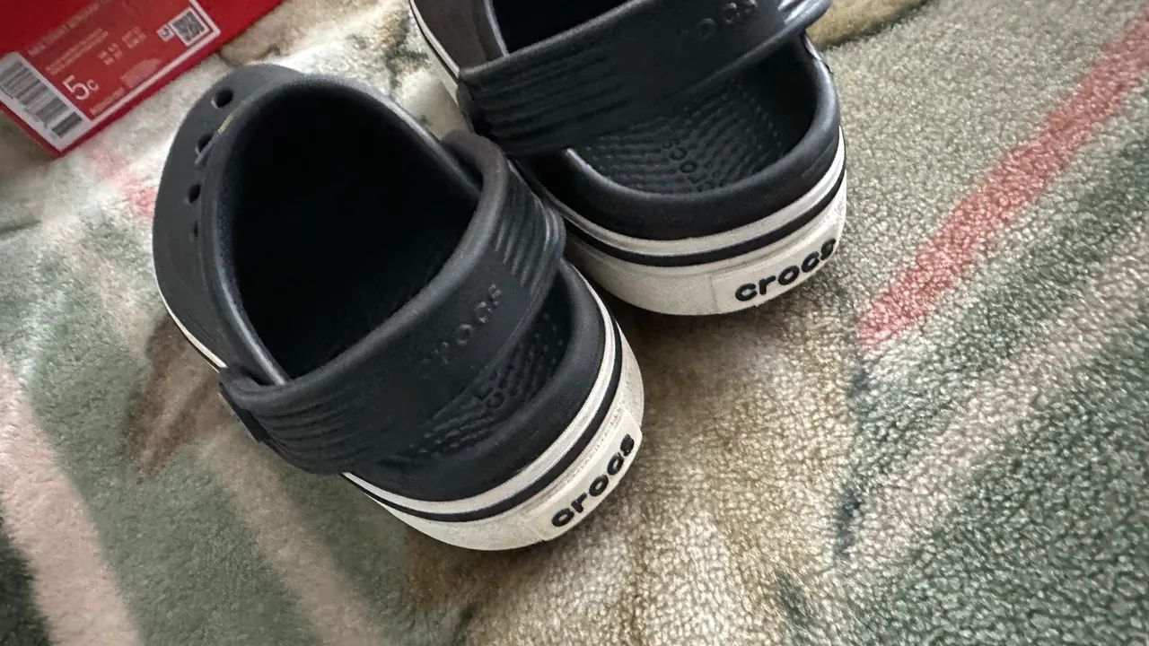 CROCS INFANTIL C8 c/ Jibbitz - Foto 3