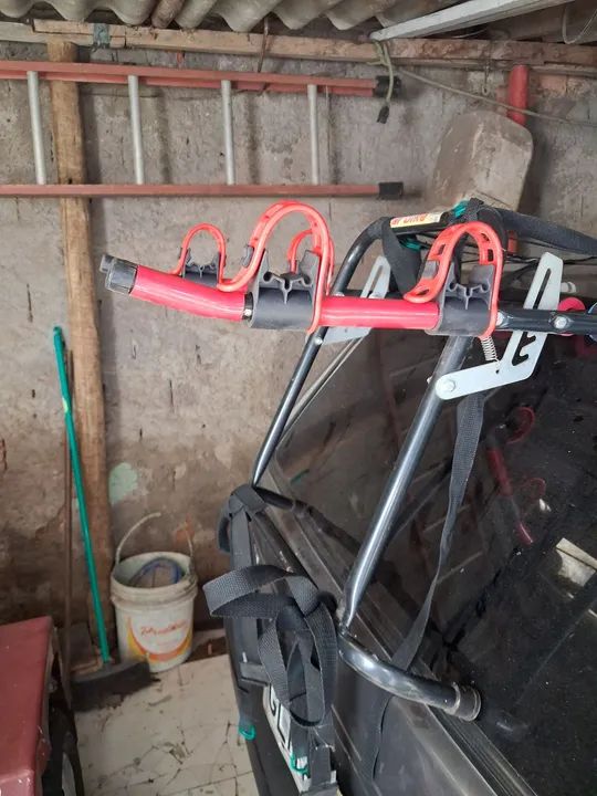 Transbyke  de porta-malas  para 2  bicicletas. 