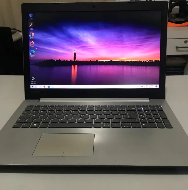 Notebook semi-novo (único dono)  Marca: Lenovo 