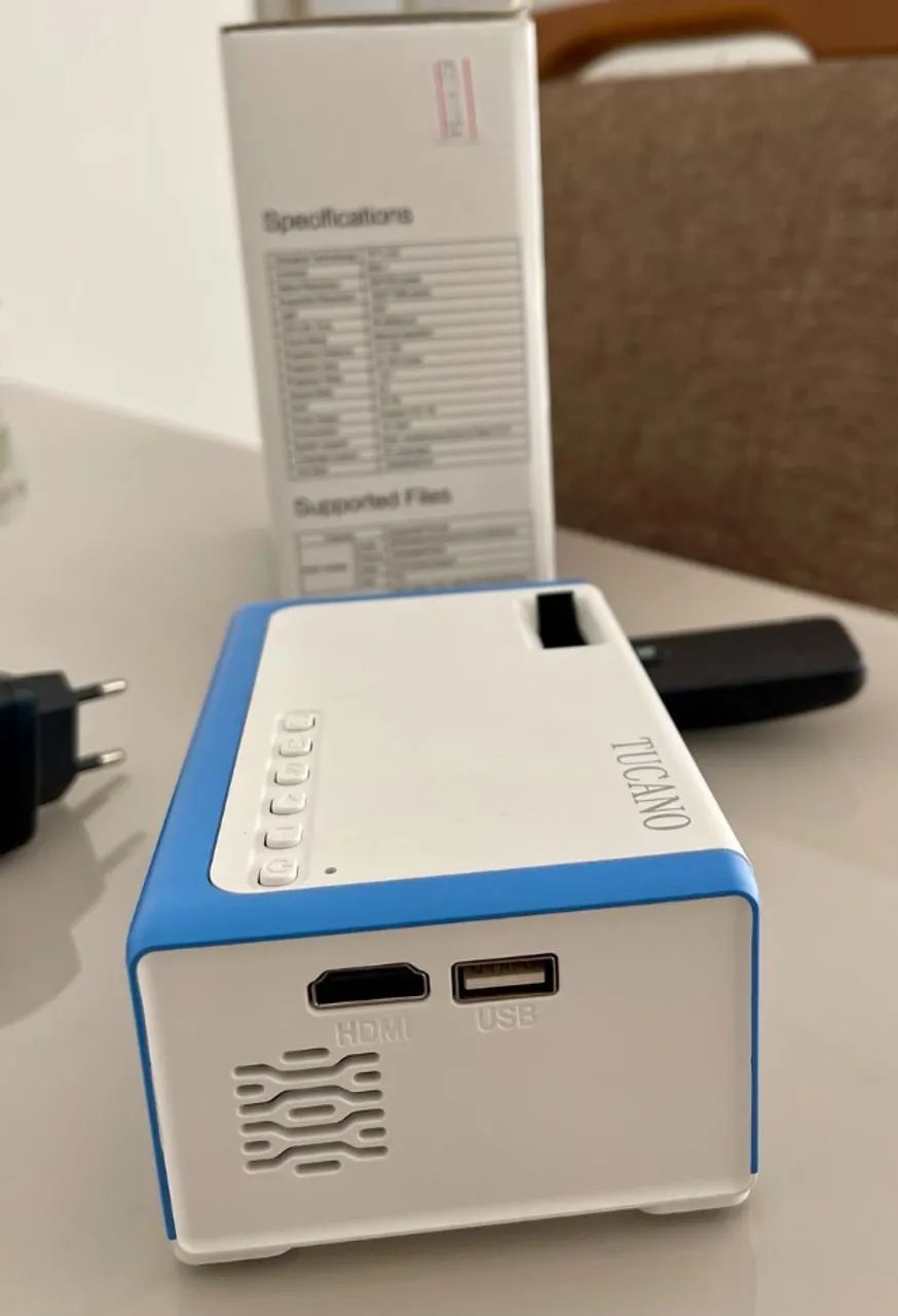 Projetor Tucano TC-M10 - HDMI/USB - 12V - Branco/Azul