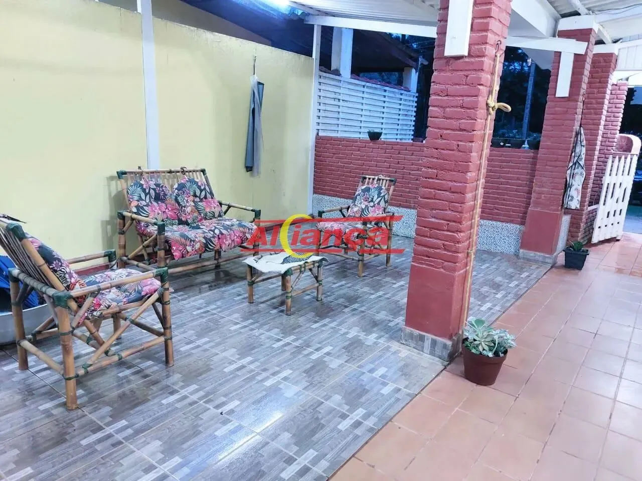 Lindo chalé em condomínio fechado para lazer da família