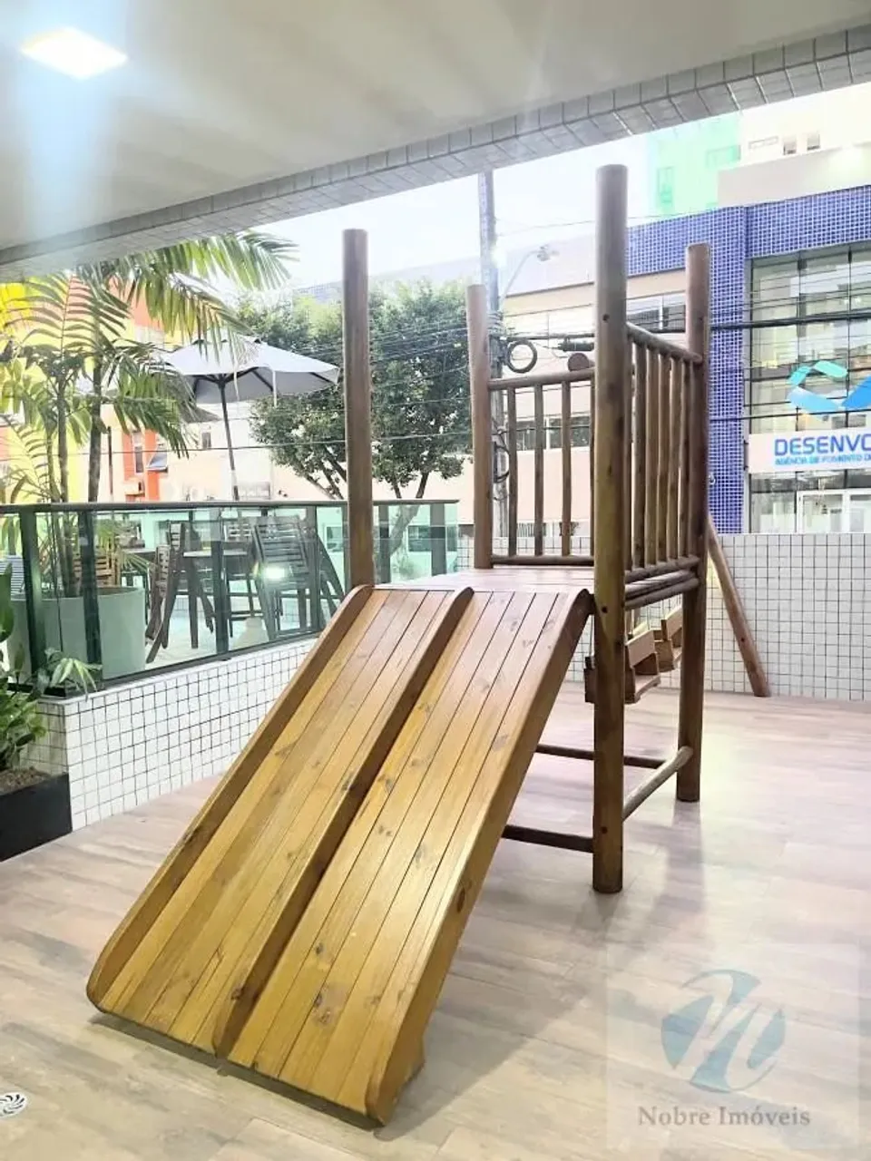 Apartamento para Venda em Maceió, Ponta Verde, 3 dormitórios, 3 suítes, 5 banheiros, 4 vag