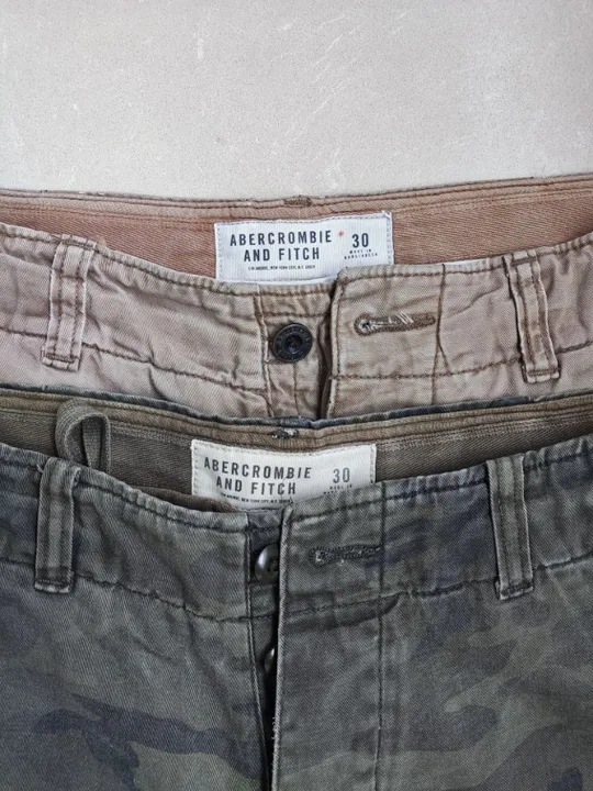 par de bermudas cargo Abercrombie & Fitch masculinas. importadas.