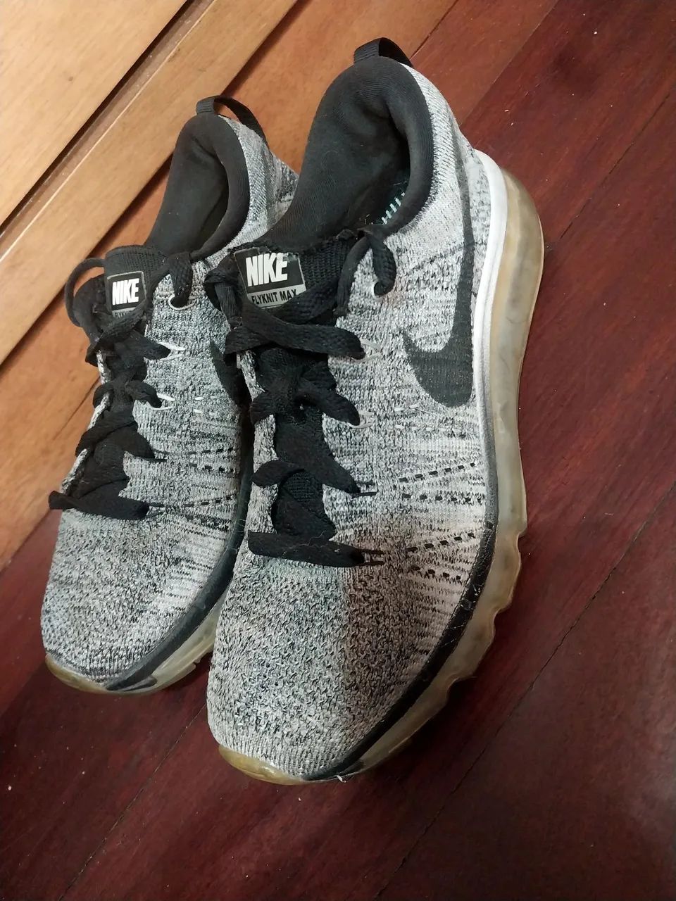 Tênis Nike Flyknit Max