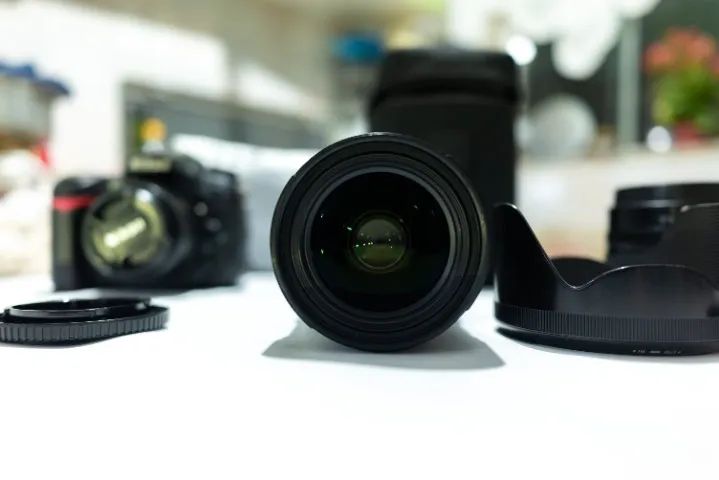 SIGMA 18 35 mm F 1.8 NIKON - Foto 4