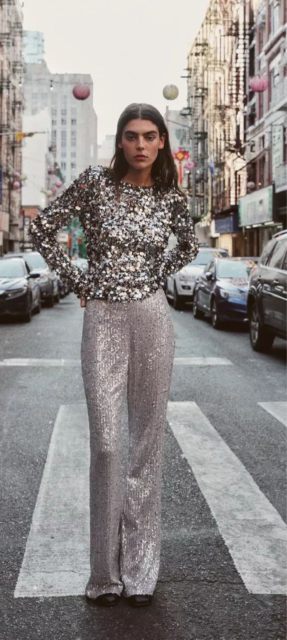 Calça de paetê prata 