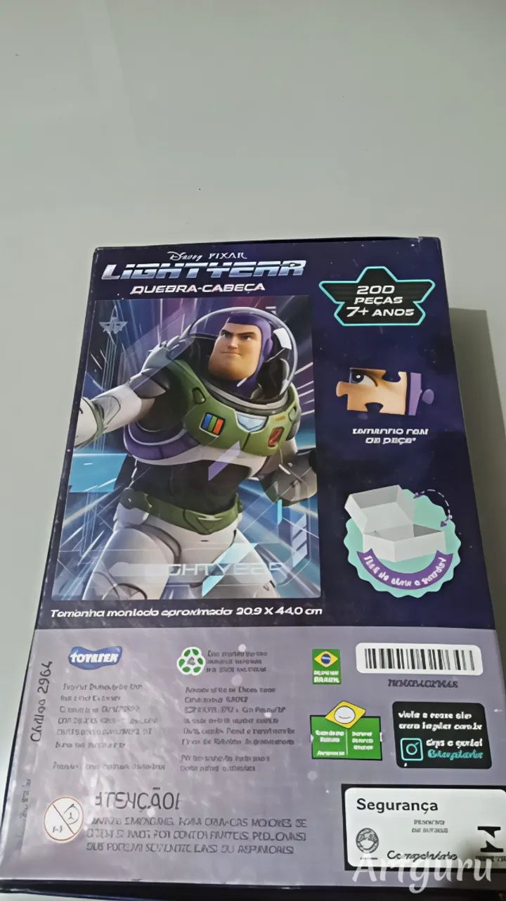 Quebra-cabeça Buzz Lightyear 200 peças. Diverte e estimula a mente das crianças. - Foto 2