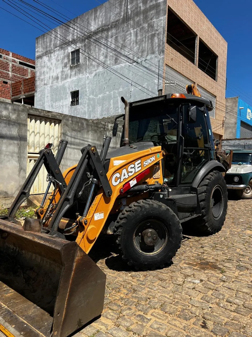 CASE 580N 2019