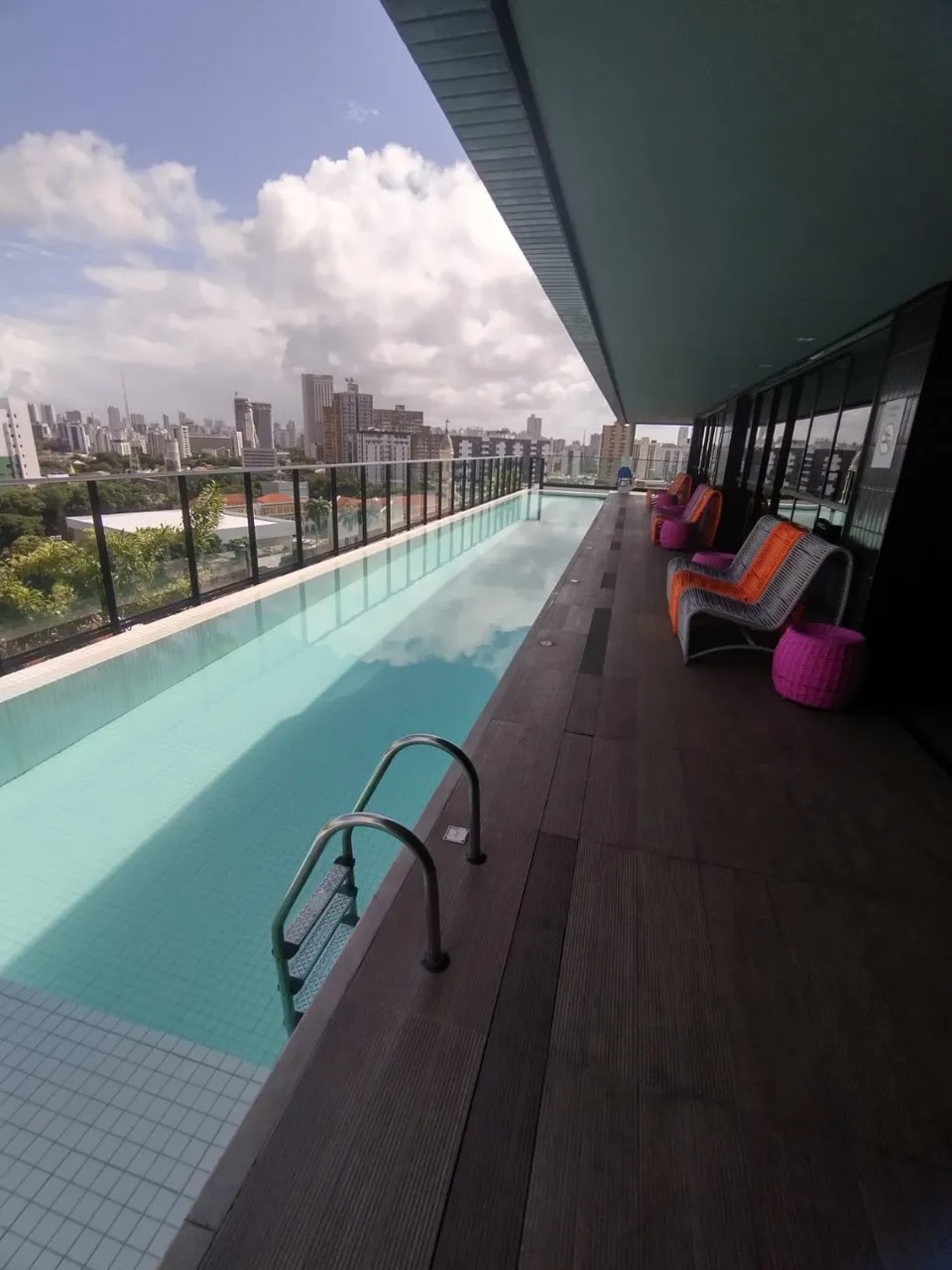 OPORTUNIDADE ! Venda 2 flats Ilha do Leite (matrícula única), 20m2 (cada), 1 quarto, 1 vag