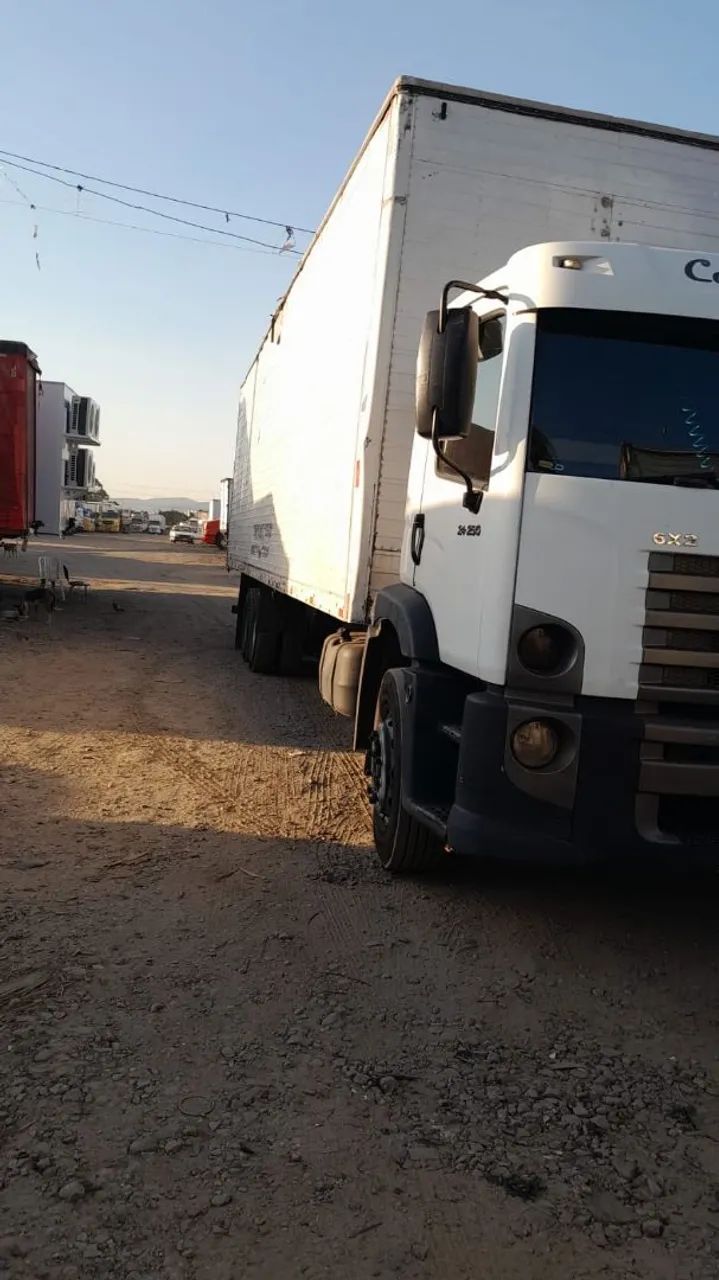 Caminhão Costellation 24250 - Foto 2