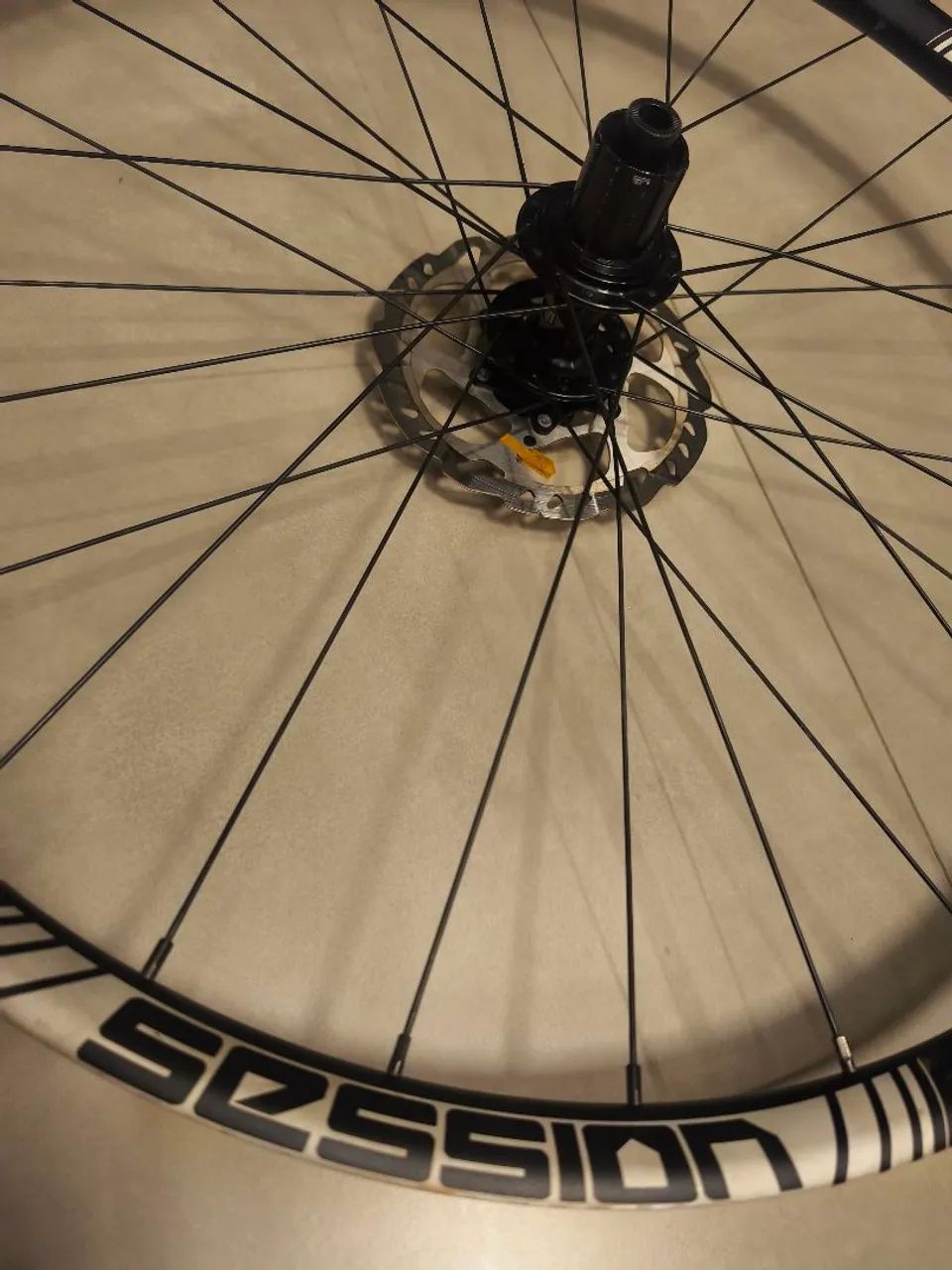 Rodas Sessions G25 Gravel