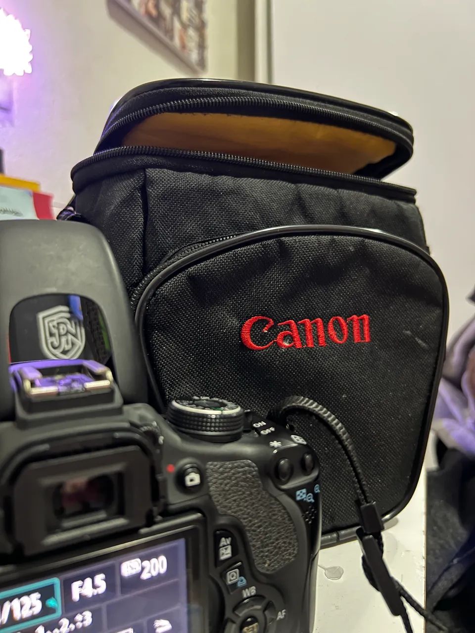 CANON EOS REBEL T3i 