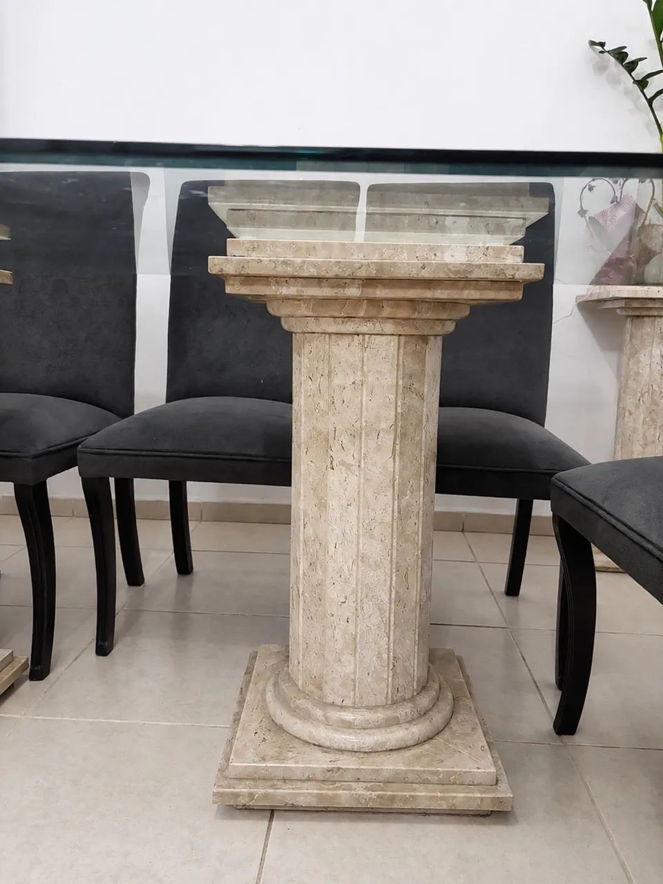Mesa de jantar elegante e resistente  - Foto 2