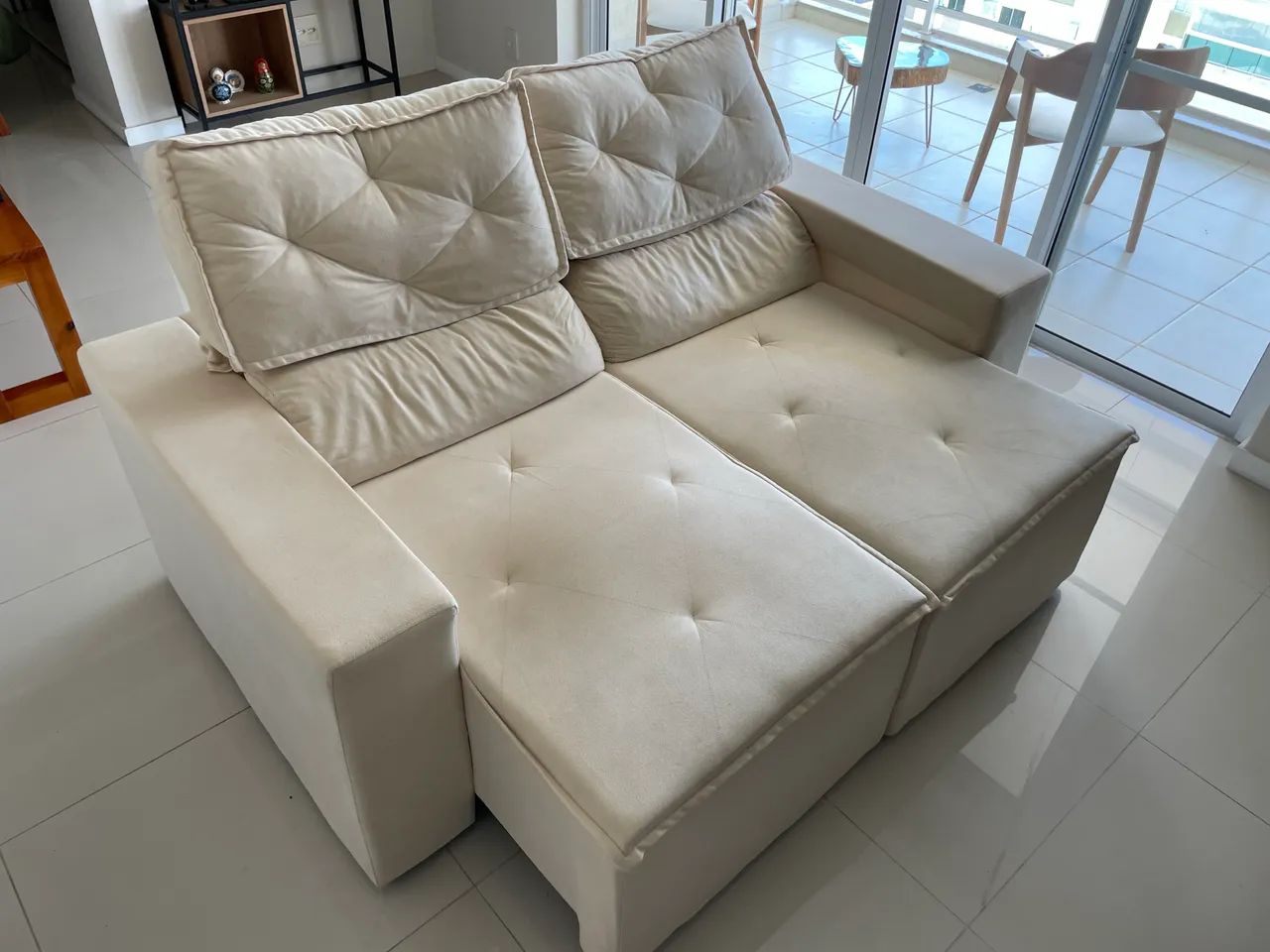 Sofá reclinável retrátil 1,80 m bege PEPINELLI DECOR - Foto 2