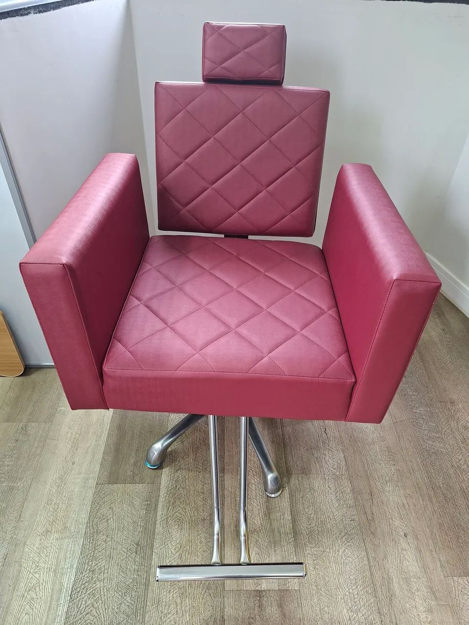 Poltrona Profissional p/Salão de Beleza e/ou Maquiagem