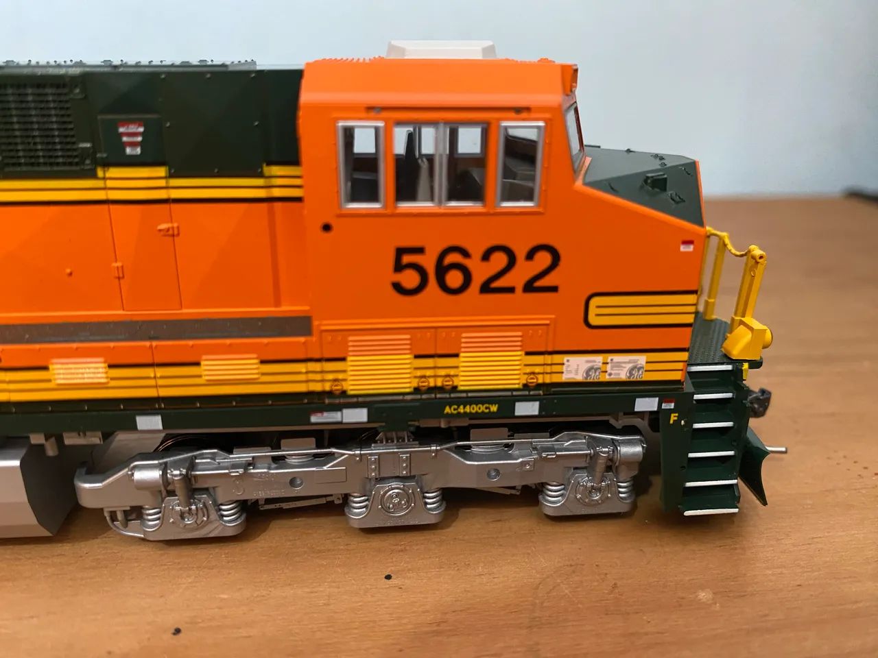 Locomotiva Kato Ac4400CW BNSF HO - Foto 3