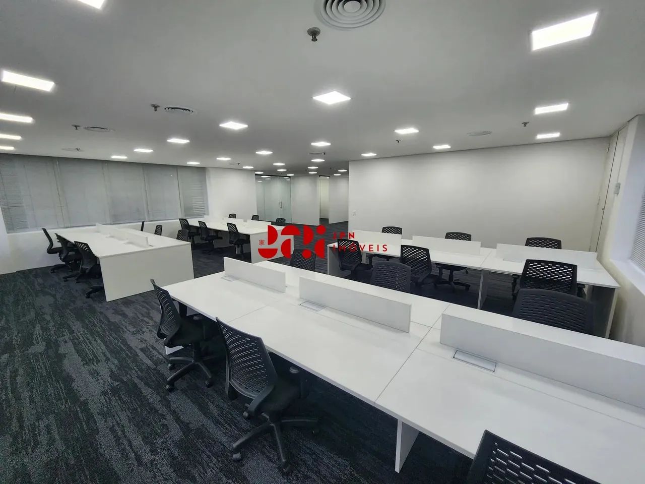 Sala comercial na Berrini - 172m², mobiliada, 04 vagas