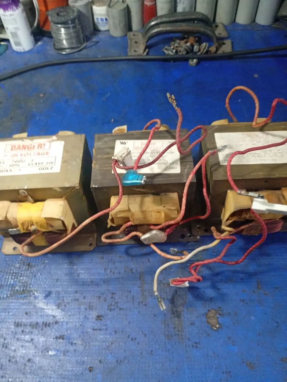 15 un transformador micro ondas 