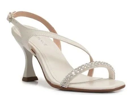 Scarpin Off-white com strass - Foto 6