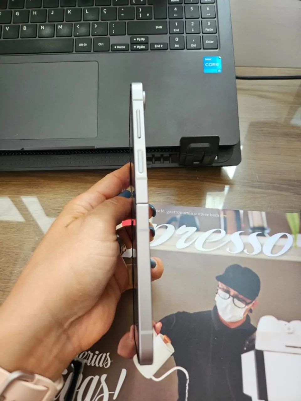 Samsung Z Flip 5 - Foto 2