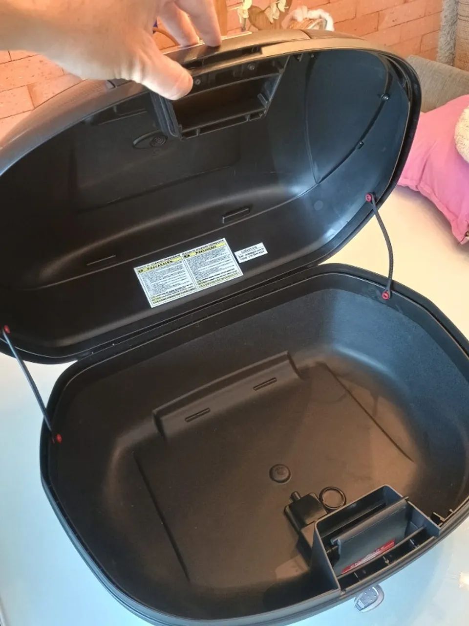 Baú Bauleto para Moto Modelo Givi E470, capacidade de 47 Litros - Foto 2