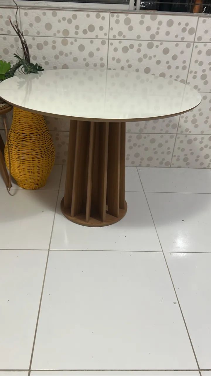 Mesa com tampo de vidro - Foto 2