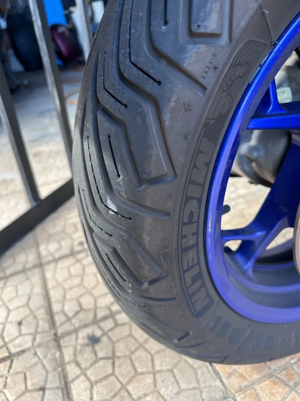 X Max 250 - Foto 3