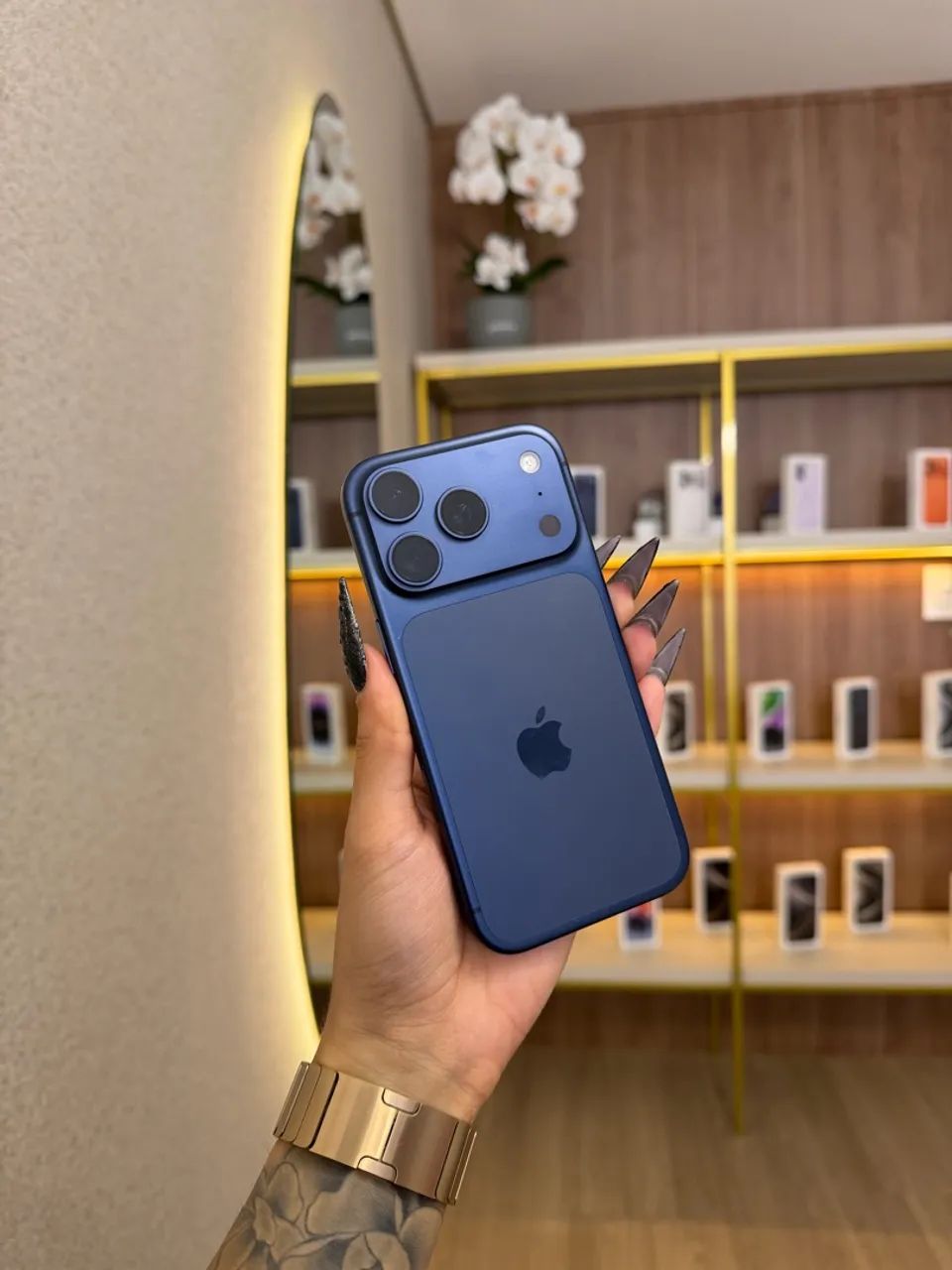 iPhone 17 Pro Titânio Azul Garantia Apple - Foto 3