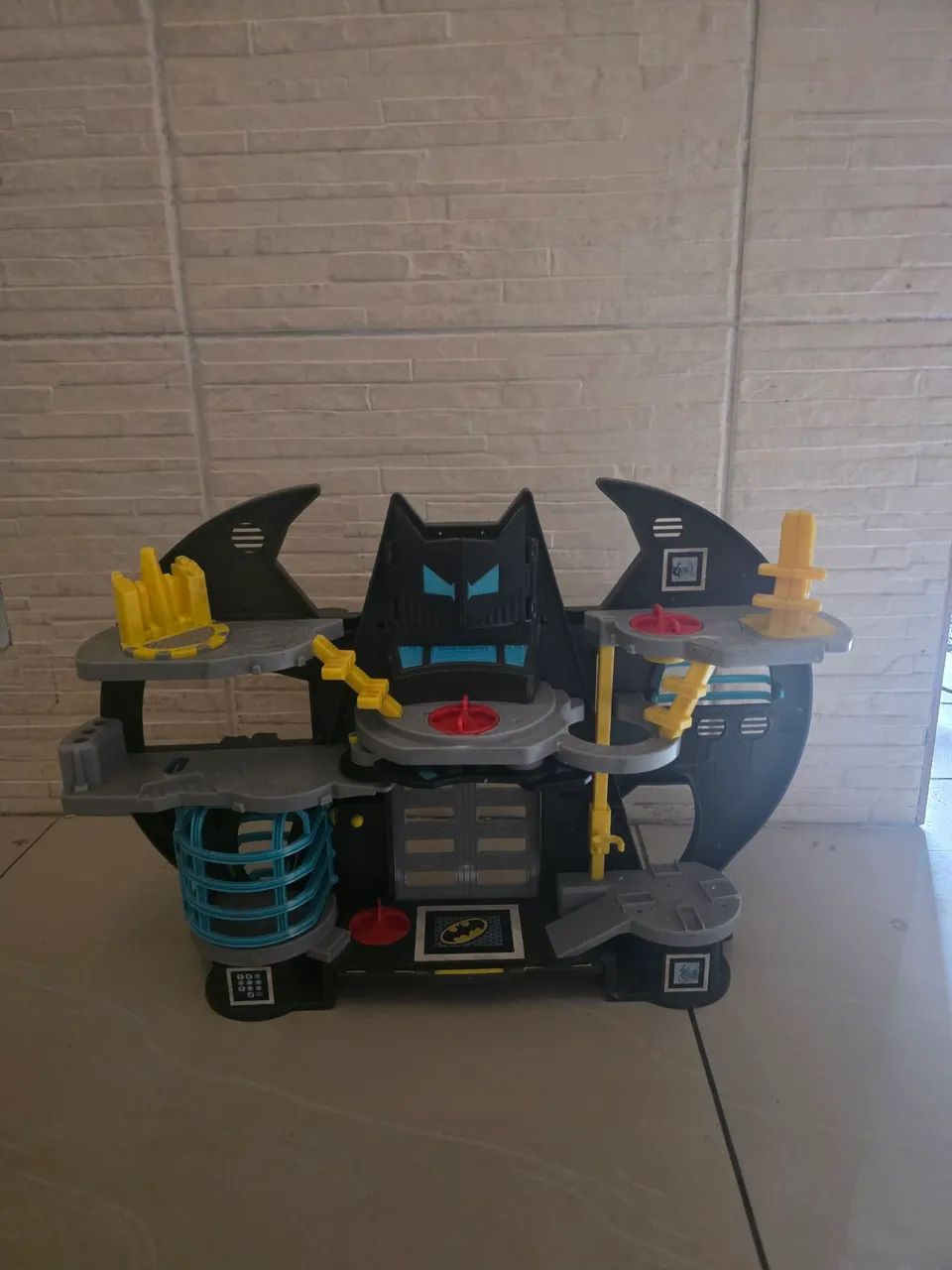 Casa do batman sem bonecos 