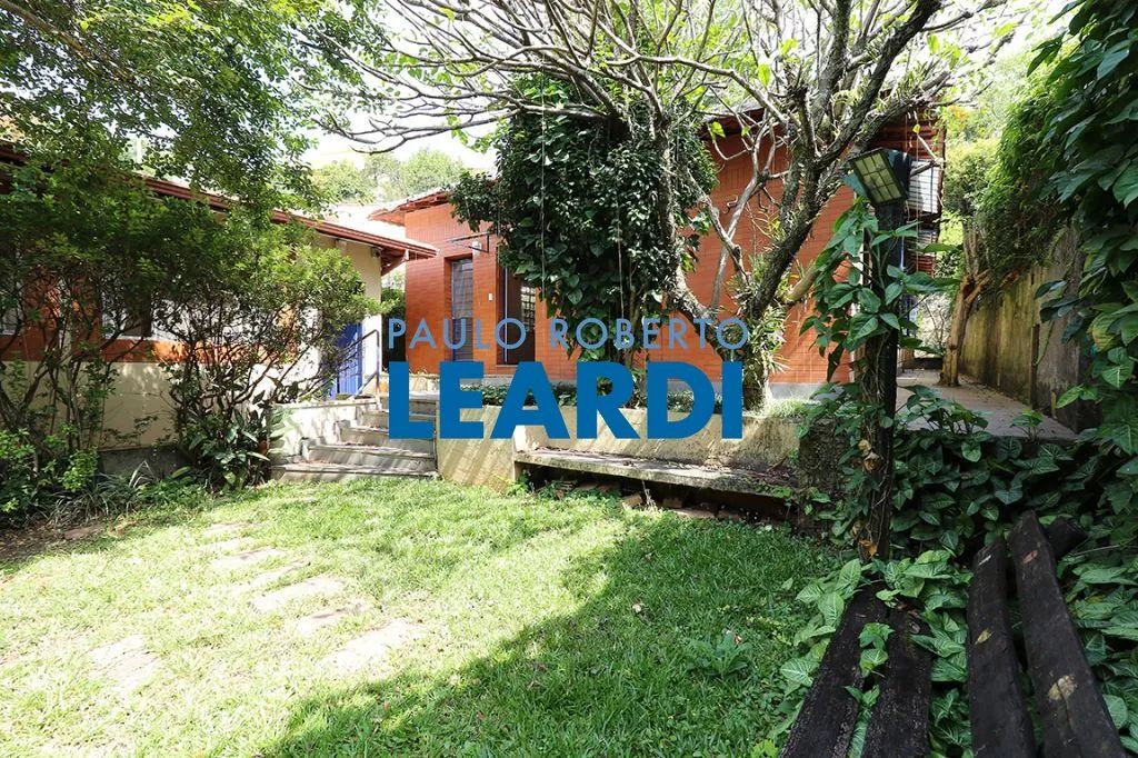 CASA ASSOBRADADA - SUMARÉ (R.M.) - SP