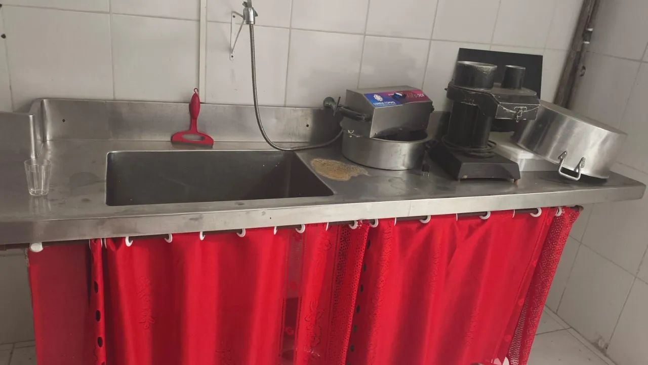 Bancada de Inox com Pia - Comercial- Usada