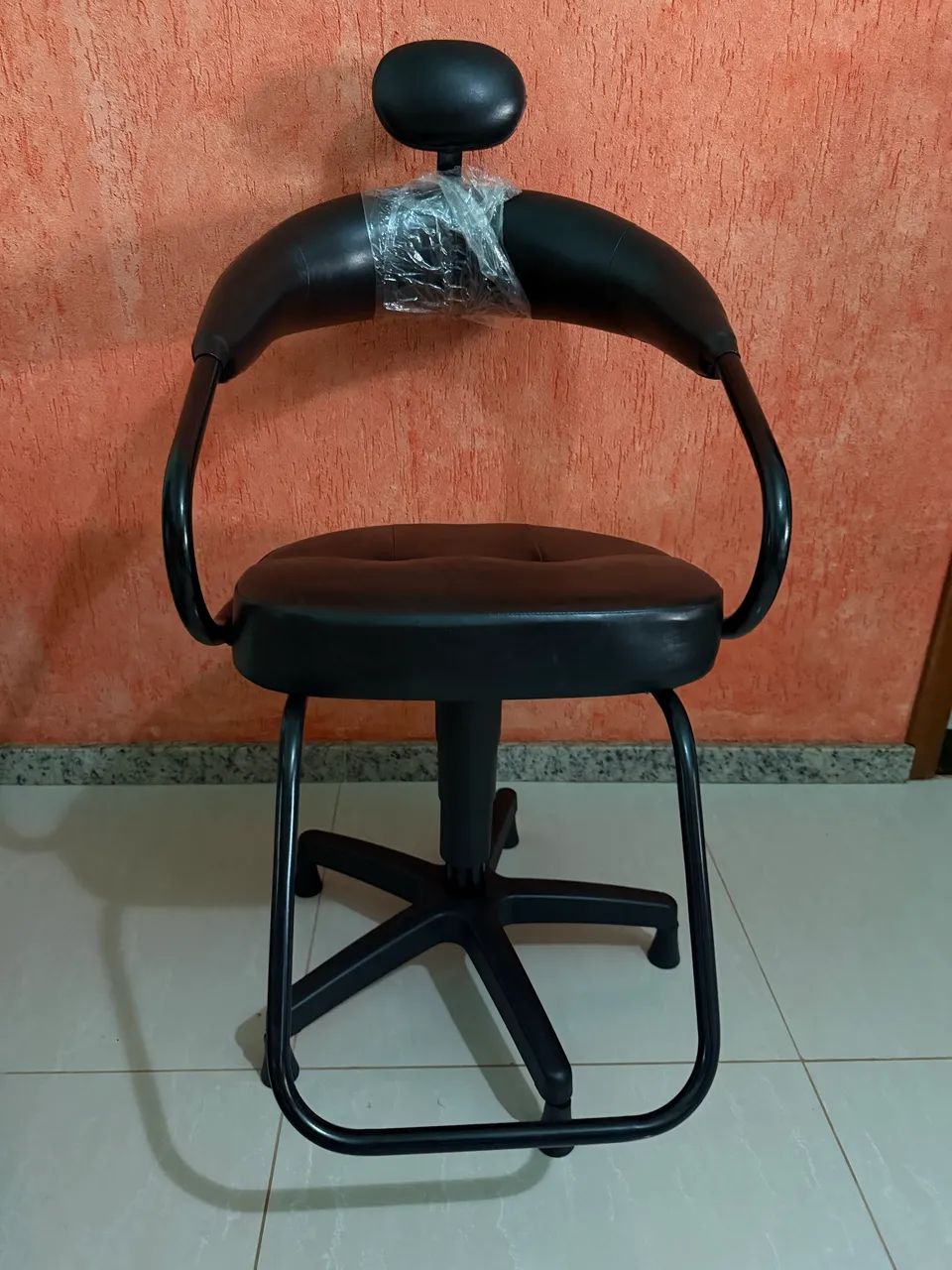 Cadeira Salão Futurama, Moderna Preto - Foto 3