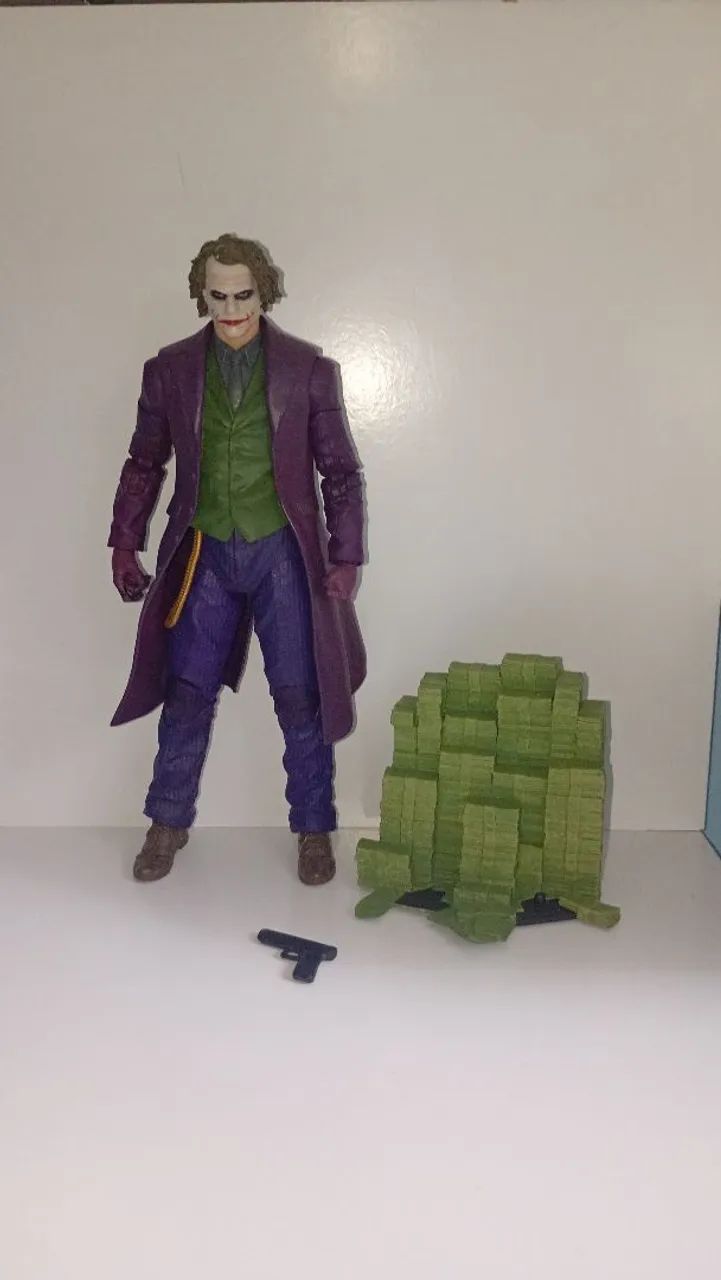 MCFARLENE TOYS CORINGA