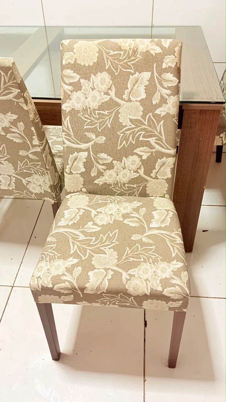 Mesa com 6 cadeiras  - Foto 3