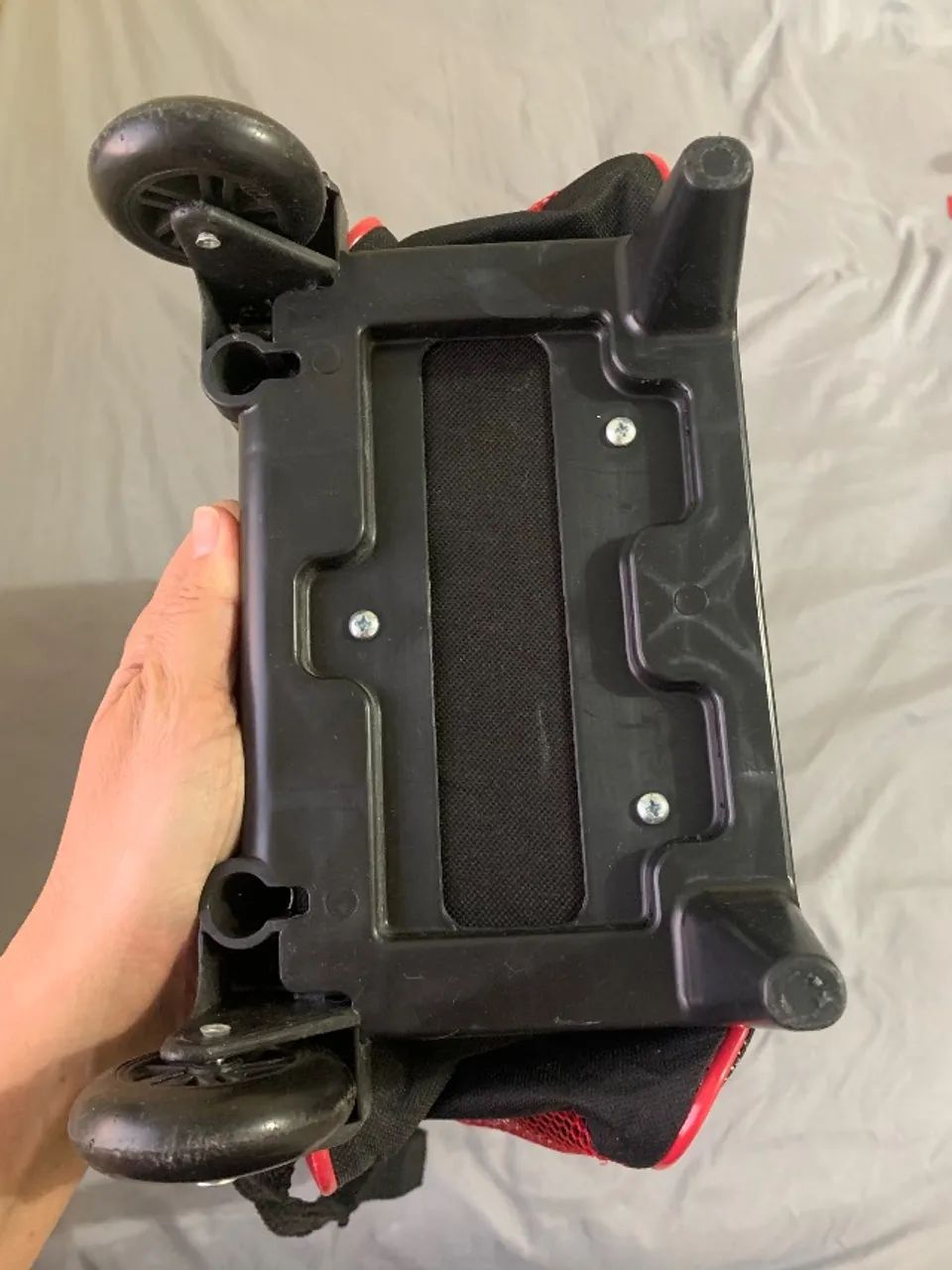 Mochila de rodinhas avangers nunca usada. - Foto 3
