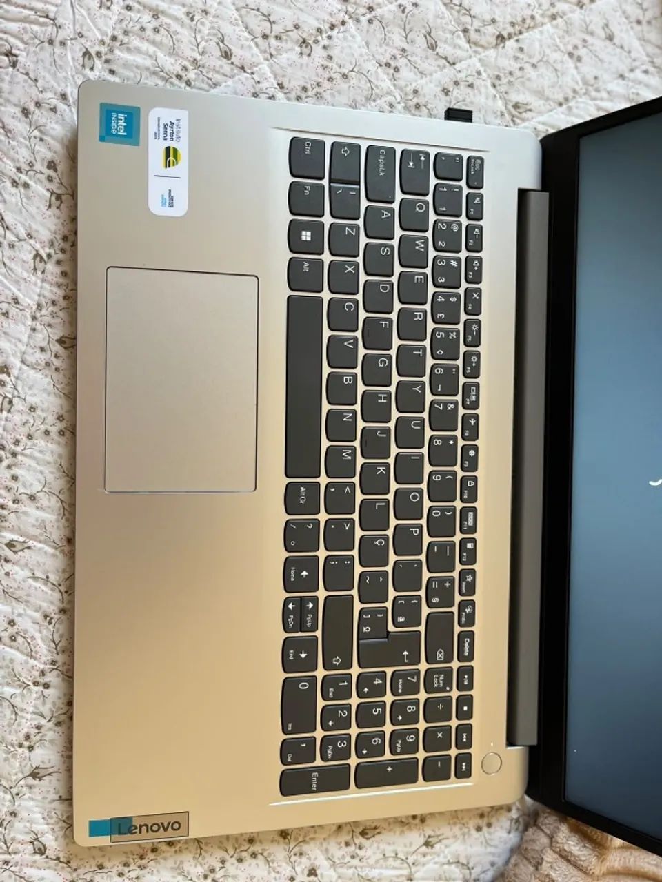 Notebook Lenovo  - Foto 2