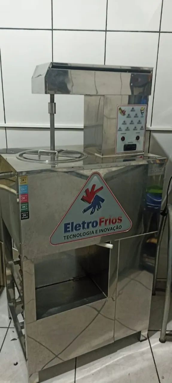 Máquina produtora de Sorvete e Açaí S80 Eletrofrios 