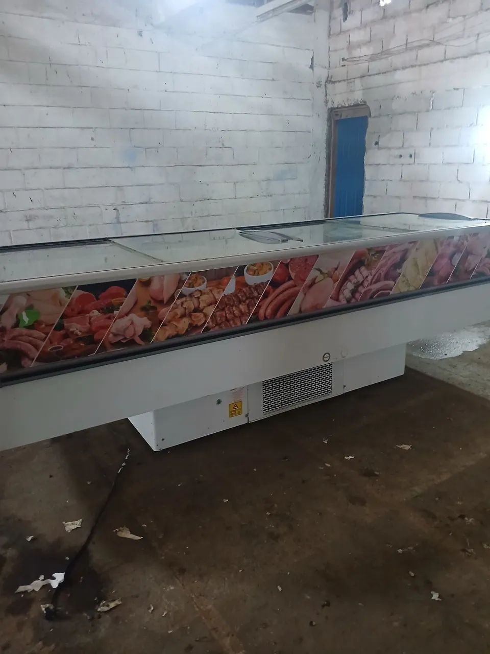 Ilha de congelados 220v meu primo que ta vendendo anunciei pra ele  retirar em cotia  - Foto 2