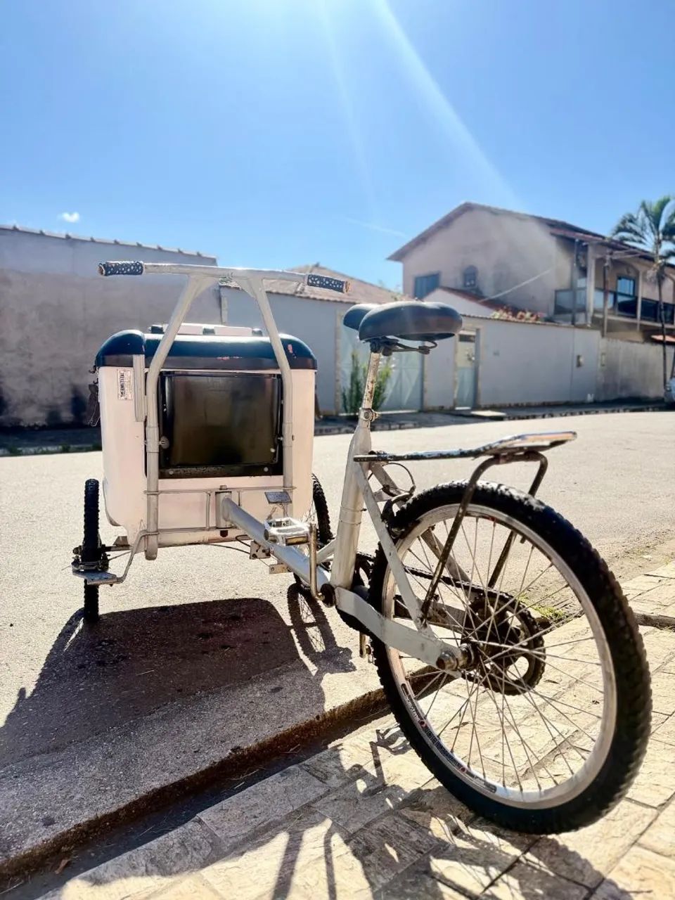Triciclo thermototal 600 litros  - Foto 2
