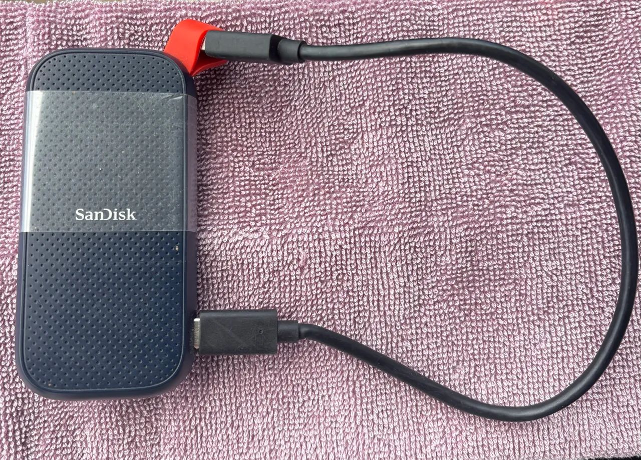 SSD externo Sandisk Extreme, 2TB - Foto 2