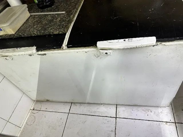 Carcaça de Frezzer (Problema com motor). 