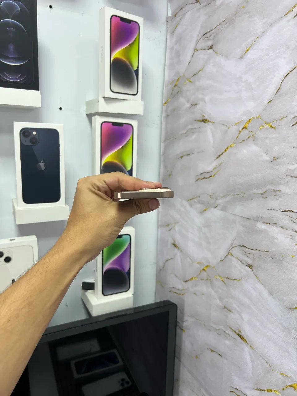 IPhone 16 Pro - 128GB  - Foto 4