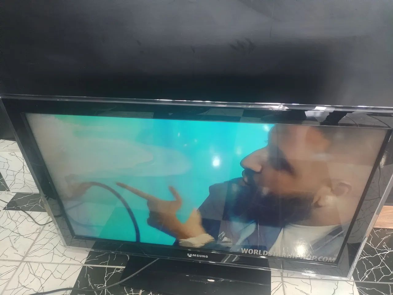 Vendo tv Samsung 37 polegaads com conversor digital obs. Nao e smartv R$ 430,00