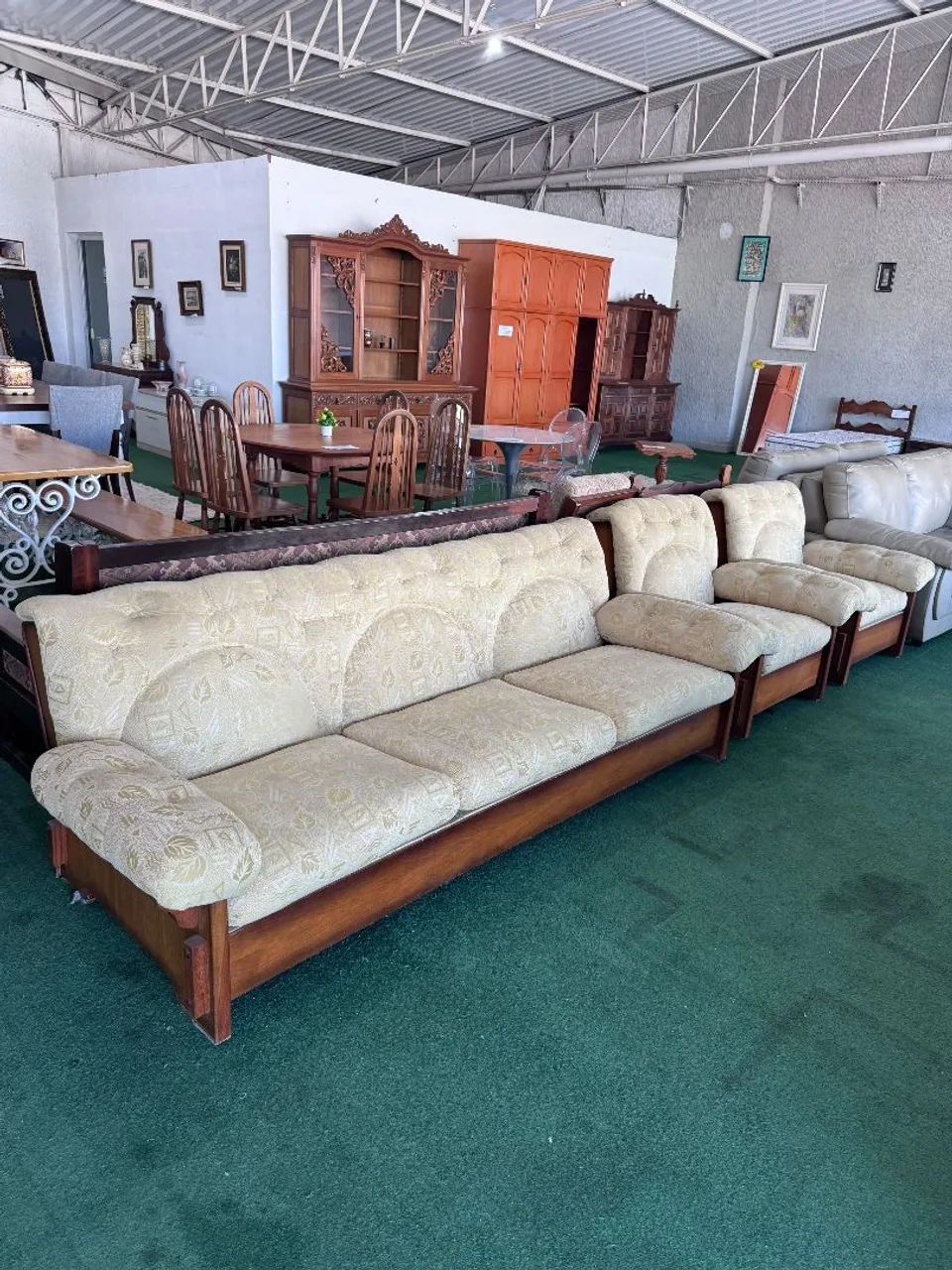 Conjunto de Sofá com Poltronas em Madeira Maciça com Estofado - Foto 2